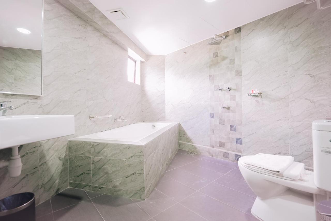 Greystone Midaris Hotel Kuala Lumpur Esterno foto